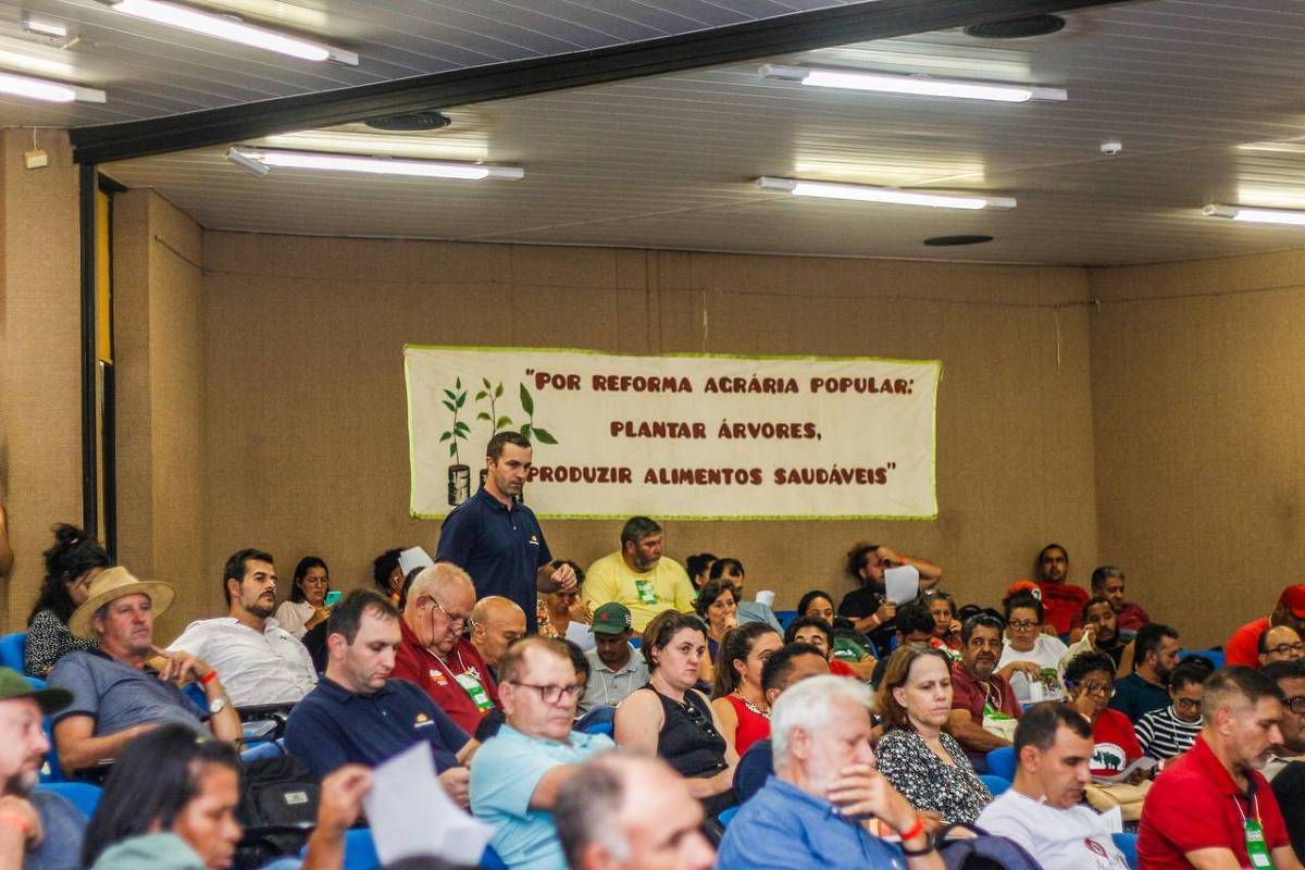 Painel: Duzentas cooperativas de reforma agrária se unem em entidade nacional