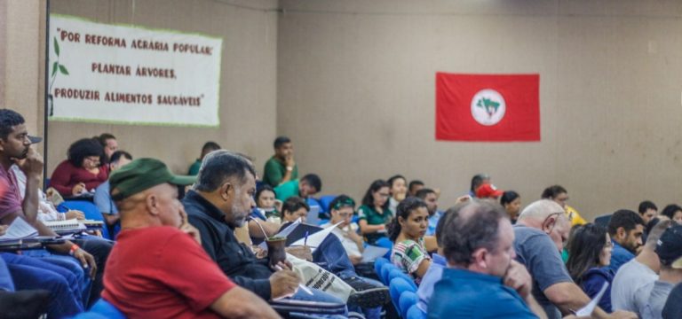 União Nacional das Cooperativas da Reforma Agrária é lançada em encontro em Goiás