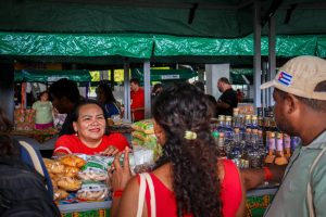 MST reafirma a agroecologia e a cooperação em mostra de produtos da Reforma Agrária Popular